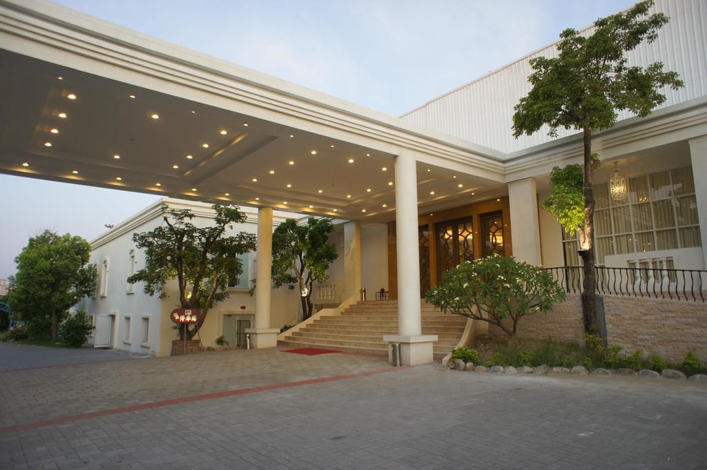 Les Hotel Tainan Exterior foto
